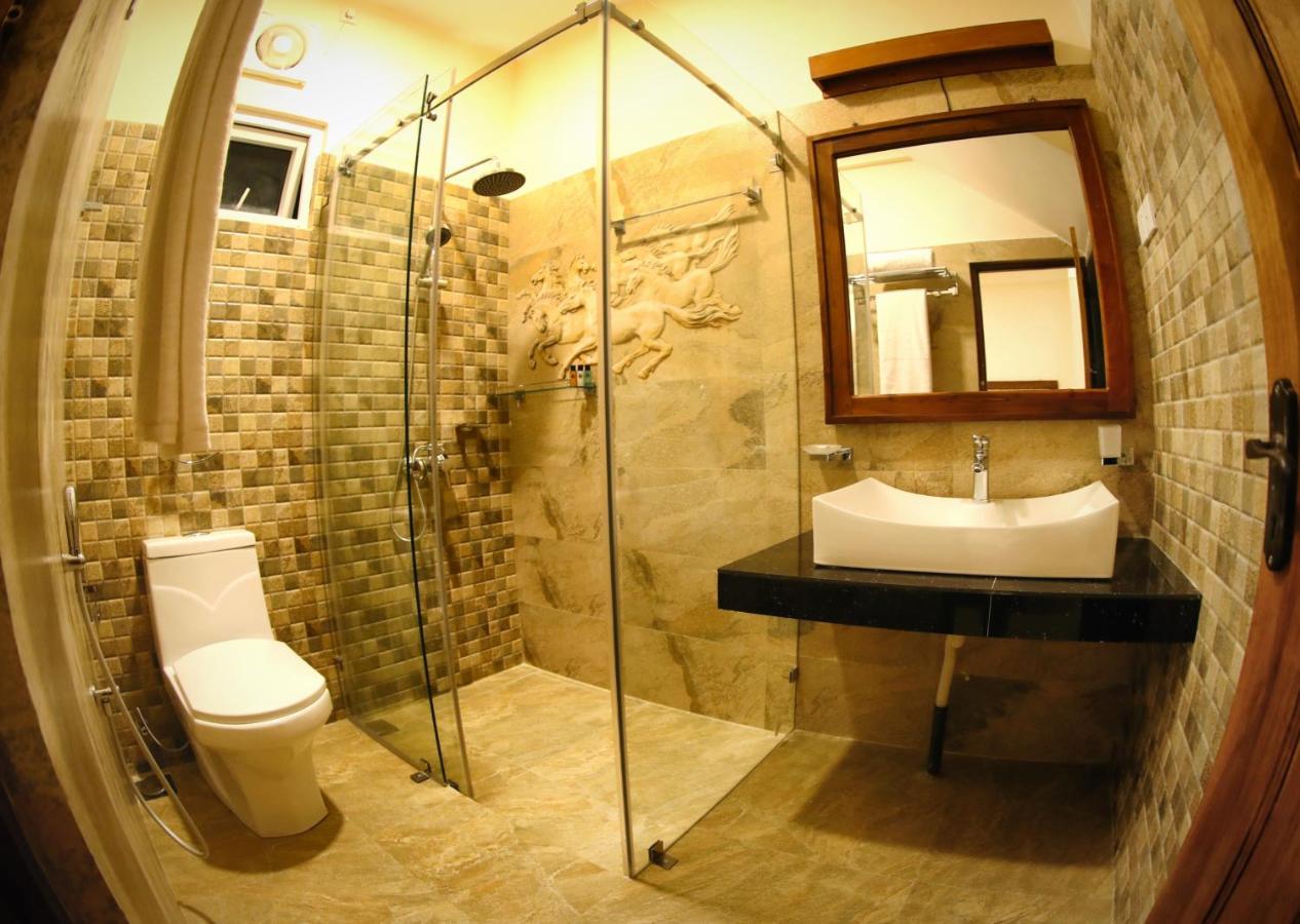 Vendol Maliga Edge Hotell Kandy Exteriör bild