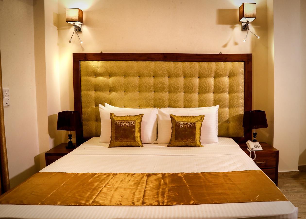 Vendol Maliga Edge Hotell Kandy Exteriör bild