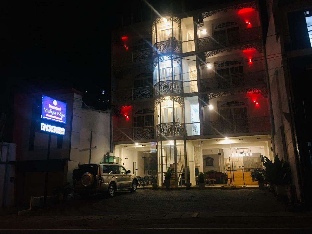 Vendol Maliga Edge Hotell Kandy Exteriör bild